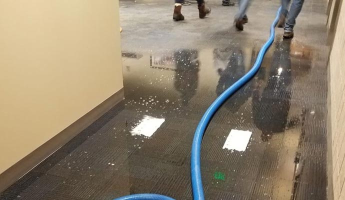 commercial water damage restoration service